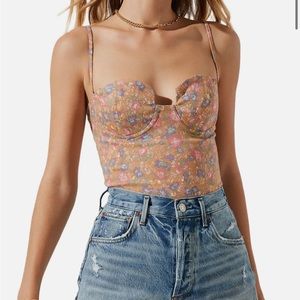Astr the Label Floral bodice top
